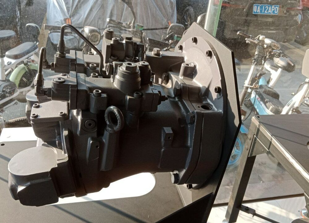 Главный гидравлический насос HPV145 Hitachi ZX330-3 9256100 Главный гидравлический насос HPV145 Hitachi ZX330-3 9256100