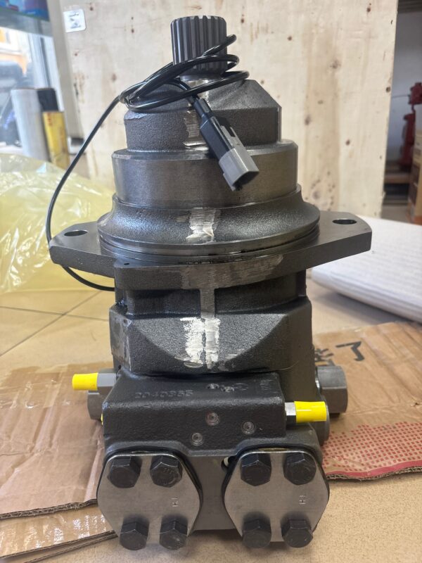 camphoto_162216788 Bosch Rexroth A6VE115 Hydraulic Motor R902247400 / 92407669 for Tigercat 850